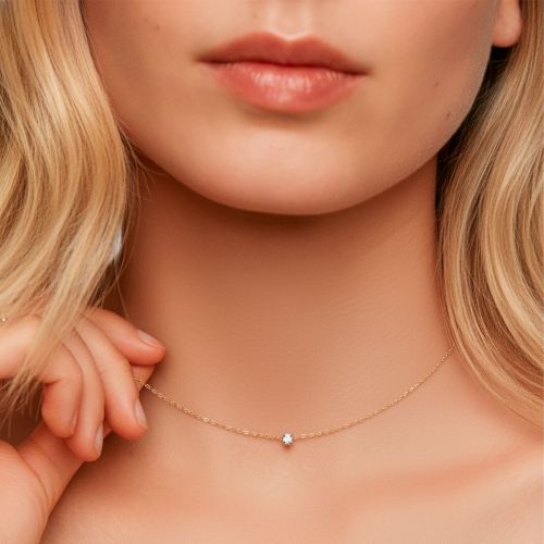 Yellow gold necklace with 0.30 carat diamond