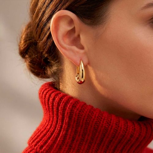 Yellow gold hoop earrings