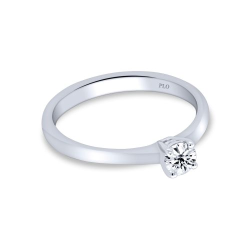 White gold solitaire ring with diamond 0.25 carats