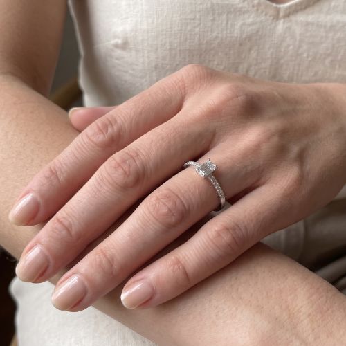 White gold solitaire ring with a 0.30-carat diamond