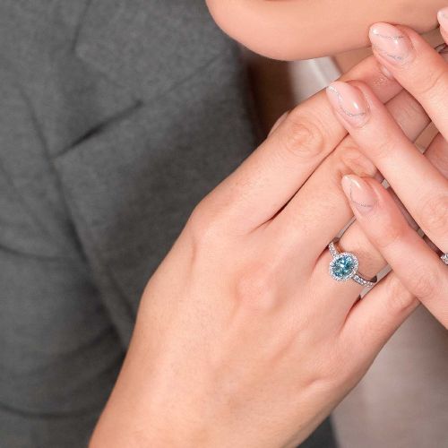 White gold ring with diamonds 0.49 carats and aquamarine 1.06 carats
