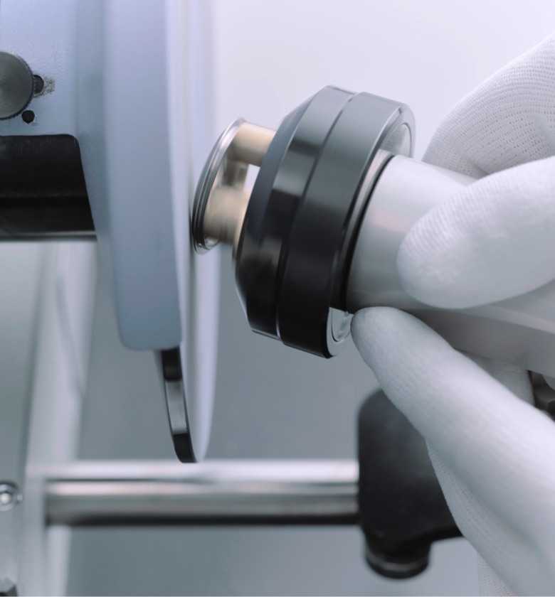 Rolex watch servicing procedure at Pedro Luis Olivares